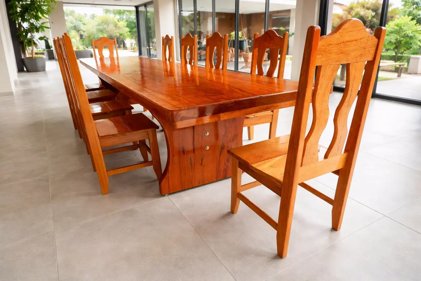 Mesa rústica para churrasco de Angelim 3,00 m com 10 cadeiras, foto 5