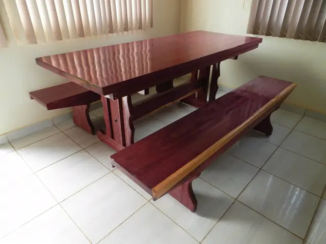 Mesa rústica de Roxinho 2,00 m com 2 bancos